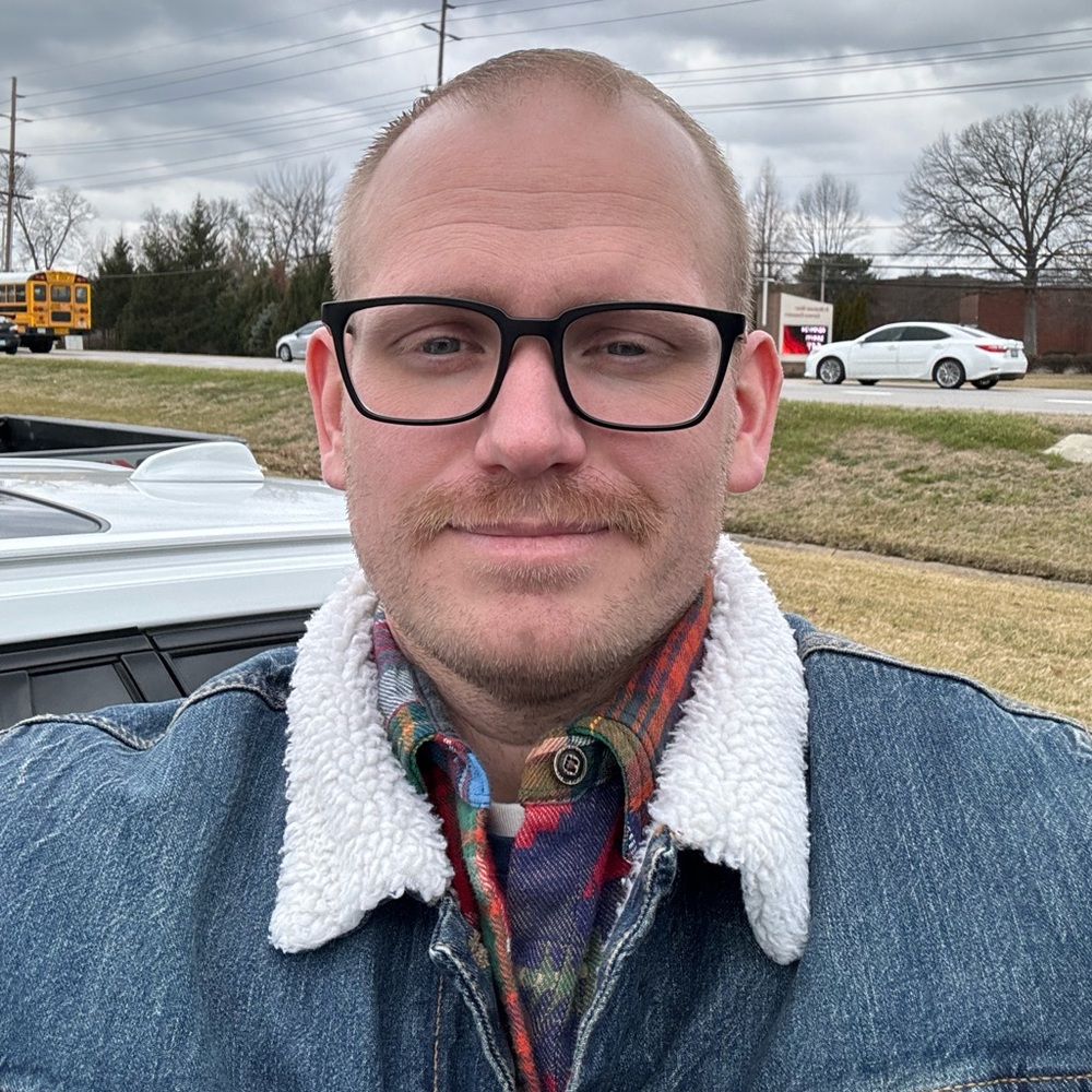 Meet your Posher, Lewis